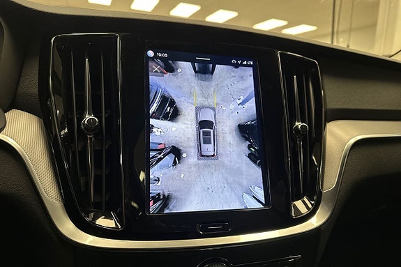 Volvo V60 18 of 28