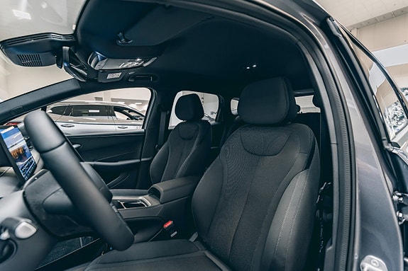 BYD Dolphin G 11 of 23