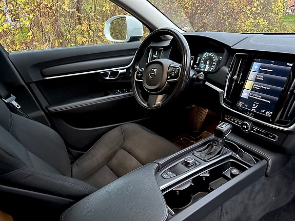 Volvo V90 Cross Country 4 of 4