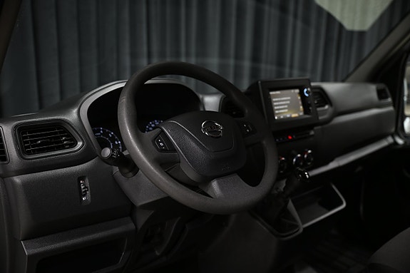 Nissan Interstar 14 of 28
