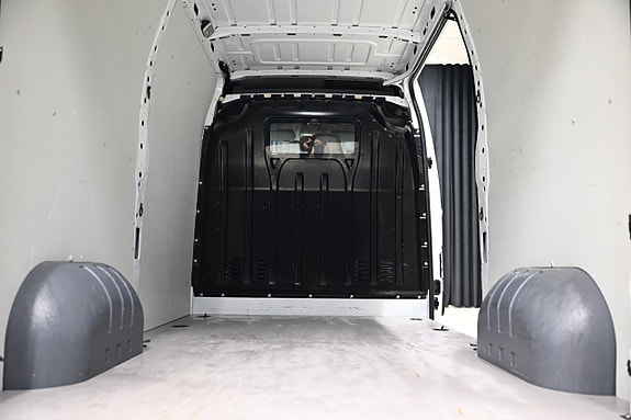 Nissan Interstar 9 of 28
