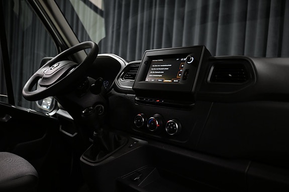 Nissan Interstar 27 of 28