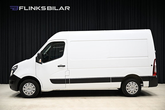 Nissan Interstar 3 of 28