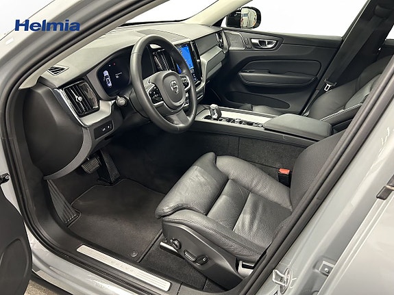 Volvo XC60 11 of 18
