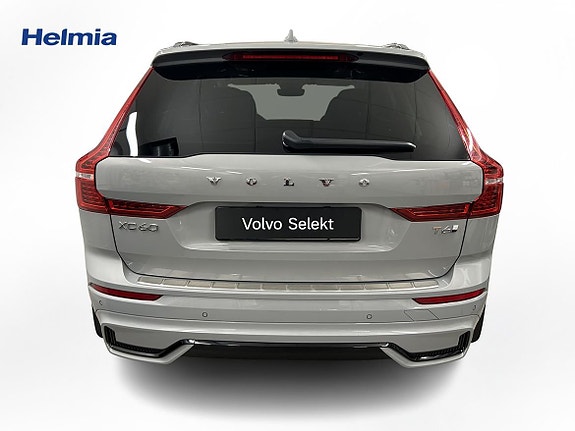 Volvo XC60 8 of 18