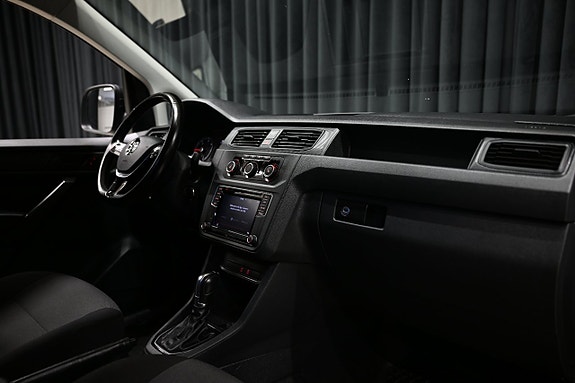 Volkswagen Caddy Maxi 25 of 26