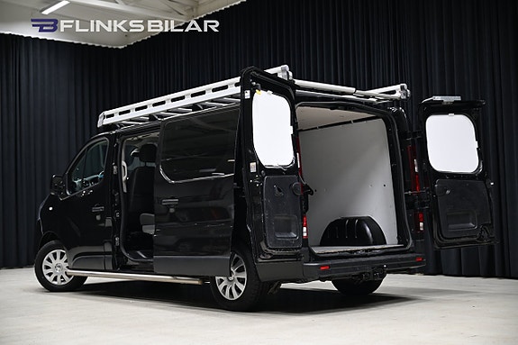 Renault Trafic 13 of 29