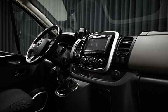 Renault Trafic 28 of 29