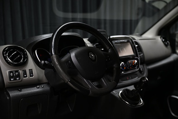 Renault Trafic 18 of 29