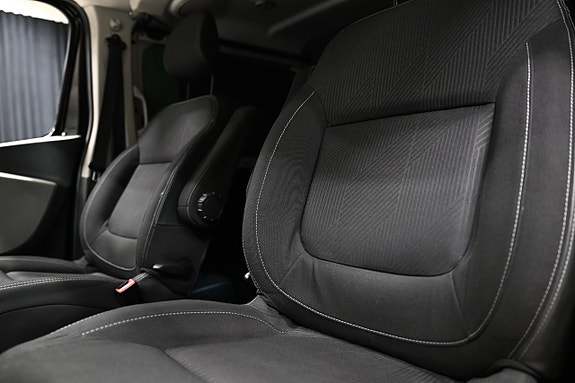 Renault Trafic 9 of 29