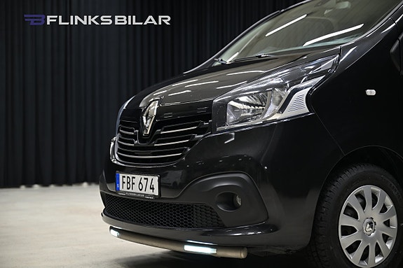Renault Trafic 16 of 29