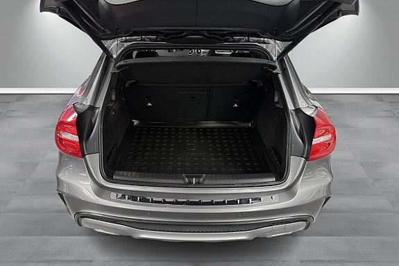 Mercedes-Benz GLA 220 d 12 of 21