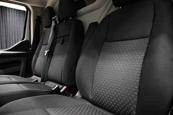 Ford Transit Custom 29 of 30