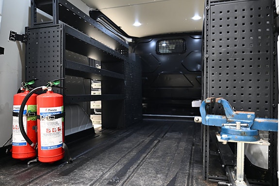 Ford Transit Custom 13 of 30