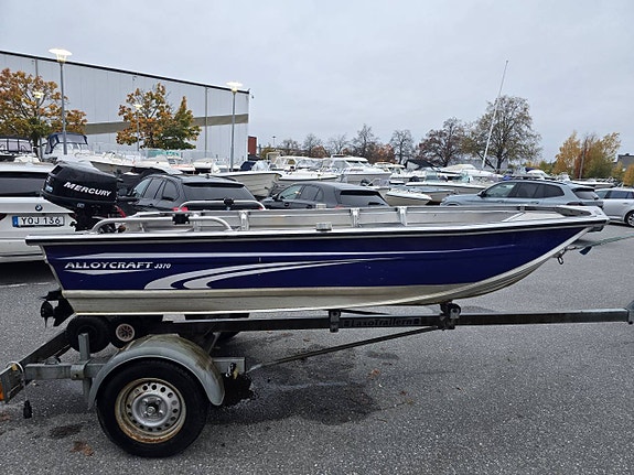 Alloycraft J370 (2018) + Mercury 5 hk (2007)  Smidig och rob
