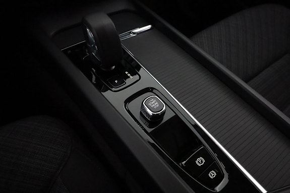 Volvo XC60 24 of 28