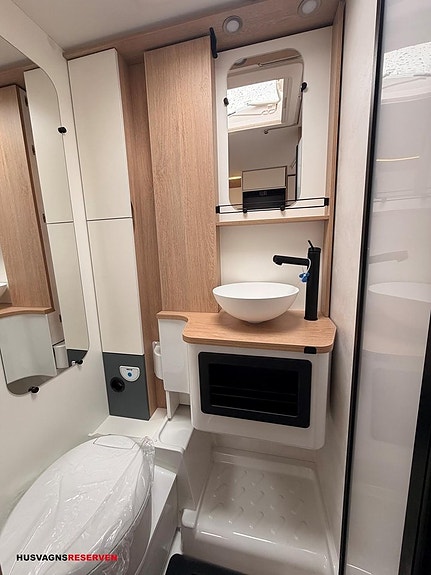 Pilote 690 GJ Atlas 24 of 25