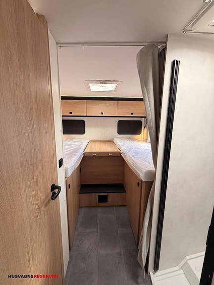 Pilote JOA 75 TB 18 of 23