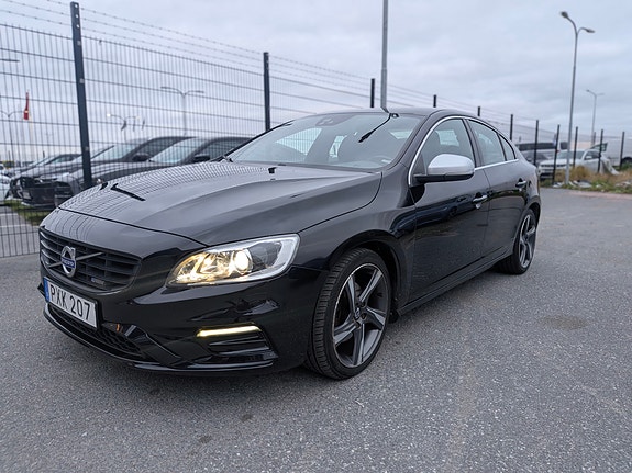 Volvo S60 11 of 14