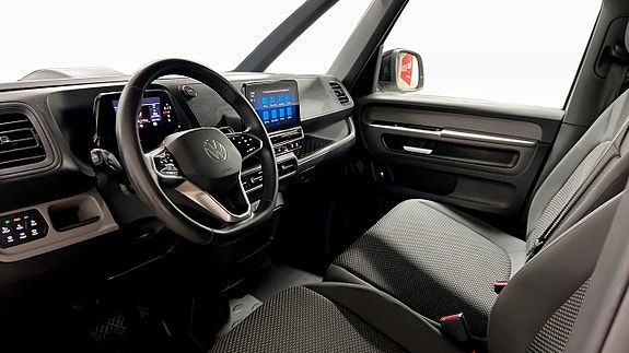 Volkswagen ID. Buzz 7 of 13