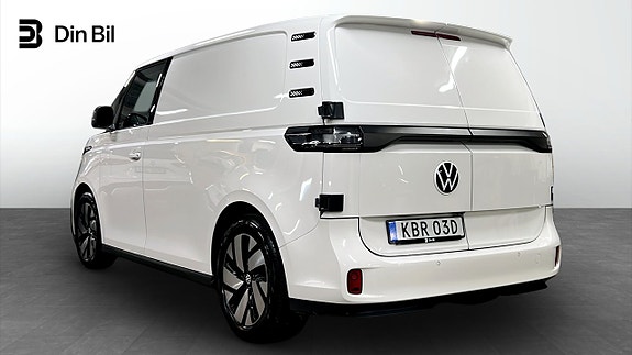 Volkswagen ID. Buzz 3 of 13