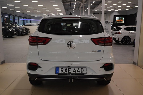 MG ZS 6 of 10