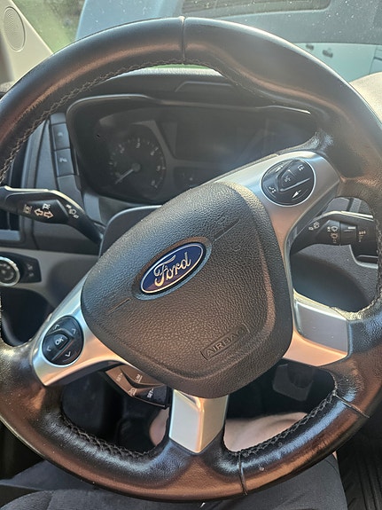 Ford Transit 7 of 7