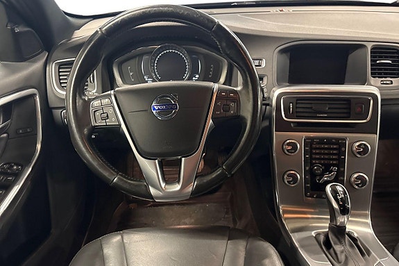 Volvo V60 Cross Country 14 of 28