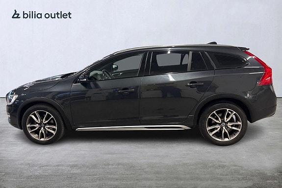Volvo V60 Cross Country 5 of 28