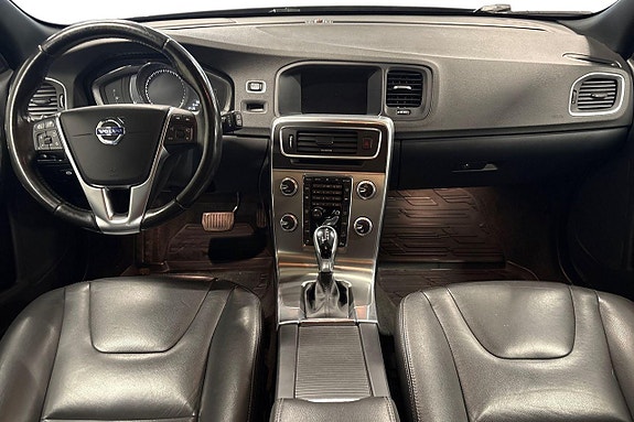 Volvo V60 Cross Country 13 of 28