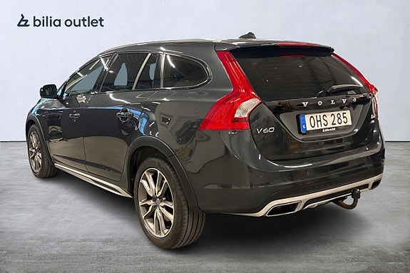 Volvo V60 Cross Country 4 of 28