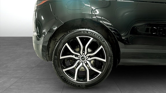 Land Rover Range Rover Evoque 9 of 12
