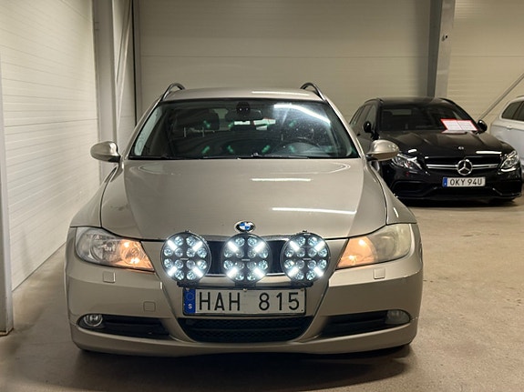 BMW 318d 11 of 16