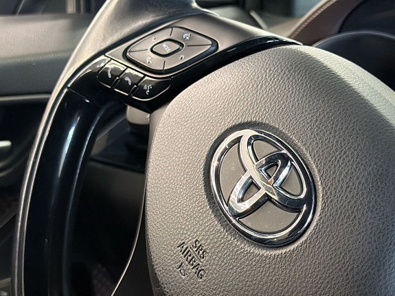 Toyota C-HR 16 of 21