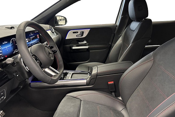 Mercedes-Benz GLA 250 e 11 of 24