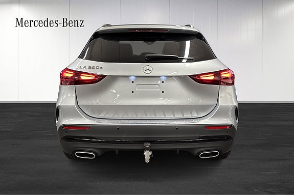 Mercedes-Benz GLA 250 e 6 of 24