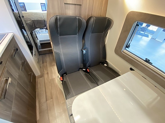 KABE Van 690 ALDE/Dragkrok/190hk/Mercedes 10 of 25