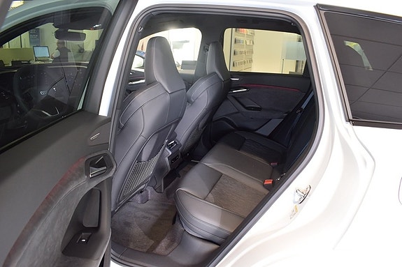 Audi Q6 e-tron 9 of 11
