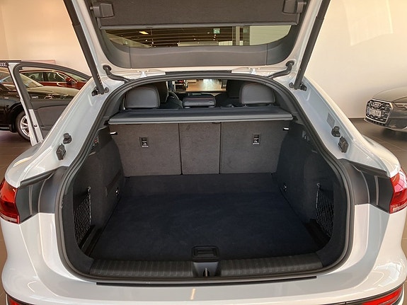 Audi Q6 e-tron 18 of 19