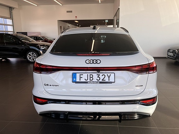 Audi Q6 e-tron 6 of 19