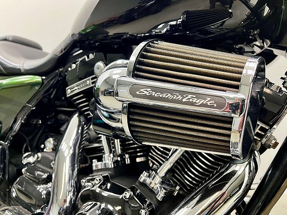 Harley-Davidson FLHRSE Road King Cvo 110 * Toppskick * 14 of 19