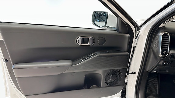 Hyundai Ioniq 3 11 of 12