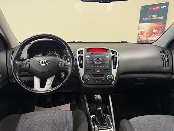 Kia Ceed 8 of 8