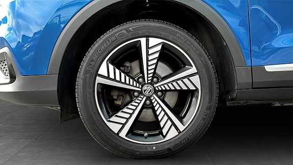 MG ZS 9 of 12