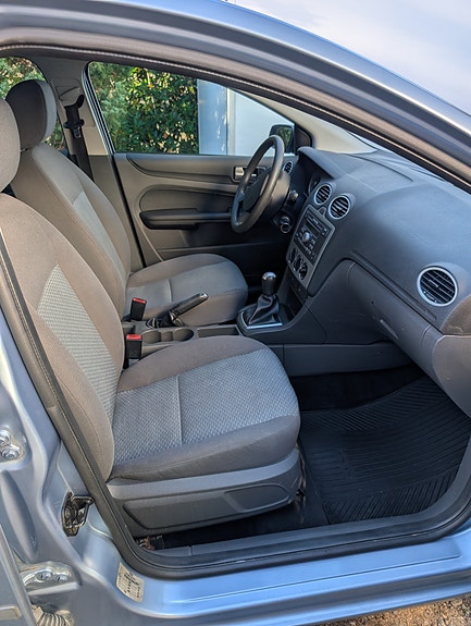 Ford Focus 8 of 12