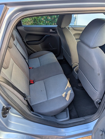 Ford Focus 9 of 12