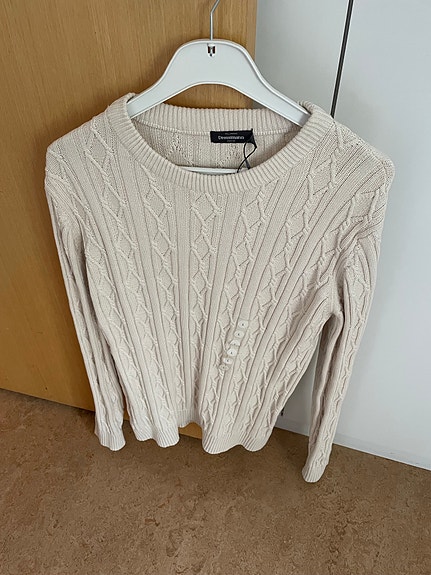 Product image 1 of 8