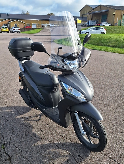 Honda NSC50 Vision 2 of 4