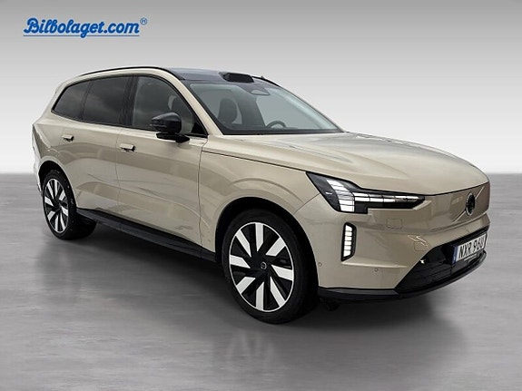 Volvo EX90 4 of 18