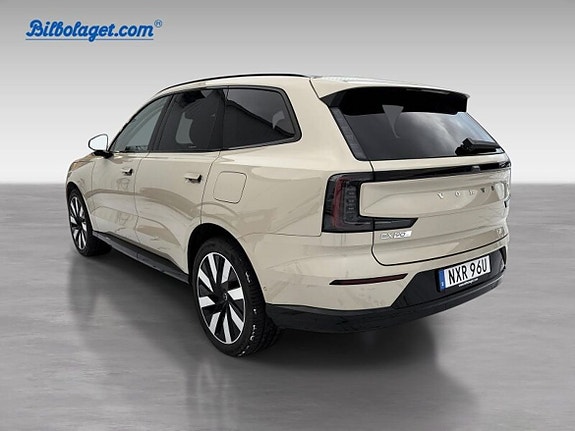Volvo EX90 9 of 18